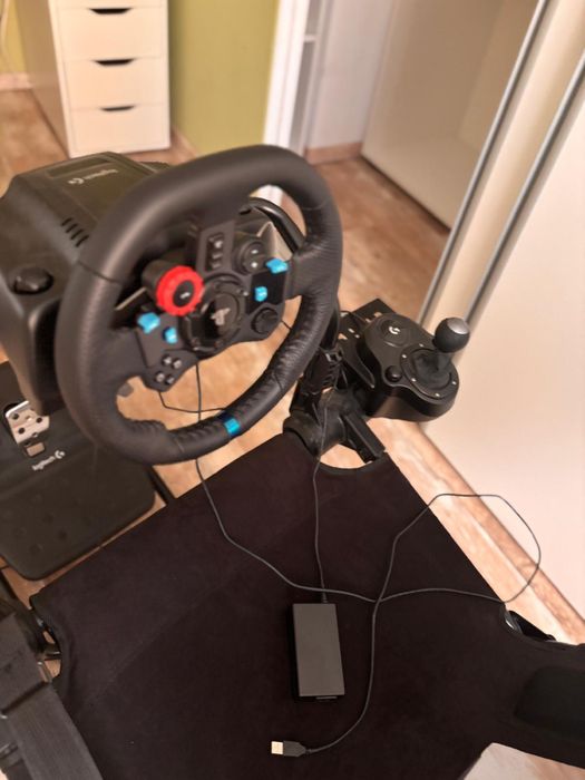 Cockpit+plus volan Logitech G29, schimbator inclus