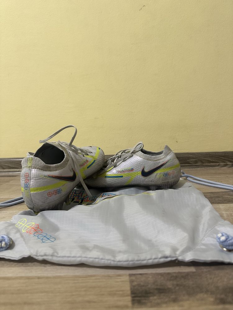 Професионални футболни бутонки Nike Phantom GT2 Elite FG