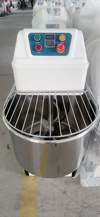 пирална тестомесачка – 2 скорости, 3 kW, монофазна