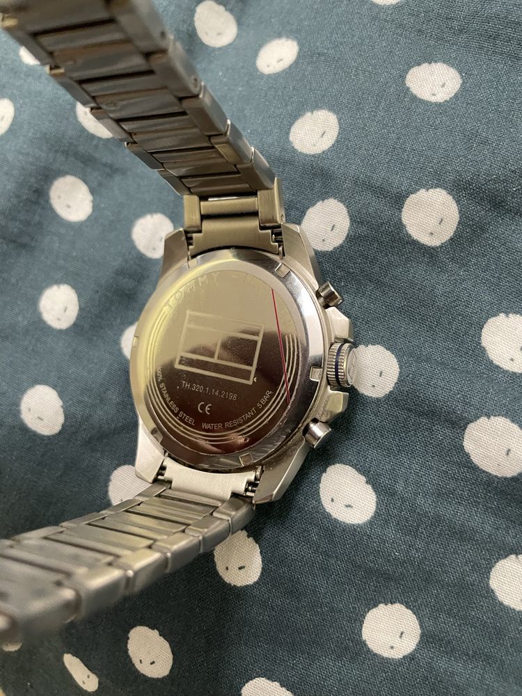 Часовник Tommy Hilfiger Decker