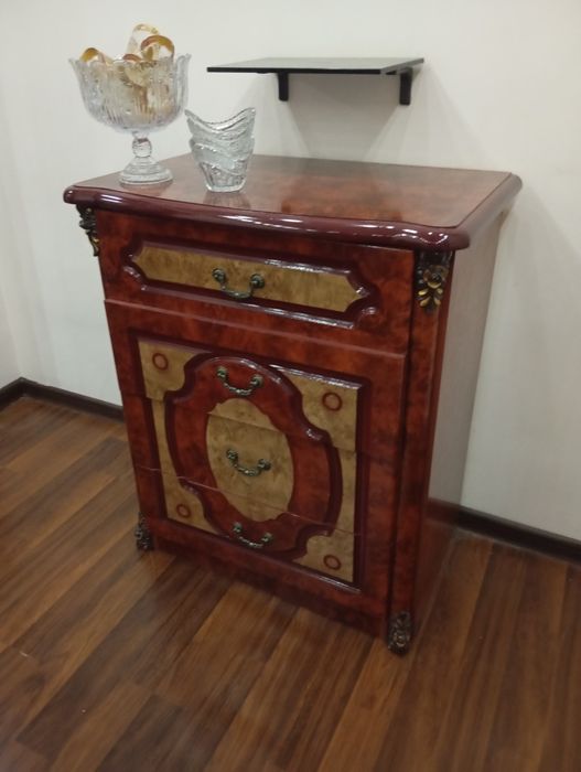 2 одинаковых комода качественные цена за оба