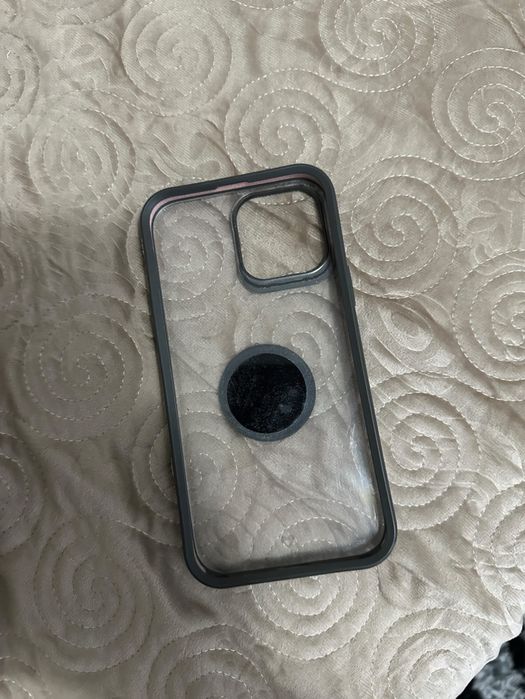 Vand 2 huse de Iphone 13 Pro Max    (ambele 110)