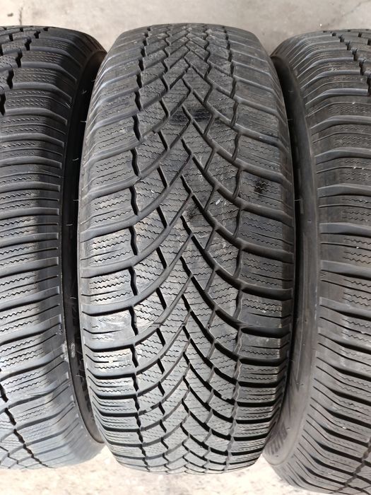 Зимни гуми -17цола -215/65-1бр.-75лв."BRIDGESTONE"