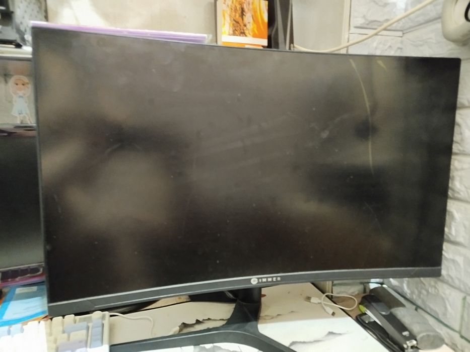 Разбита матрица все комплекты работают можно забрать на запчасти