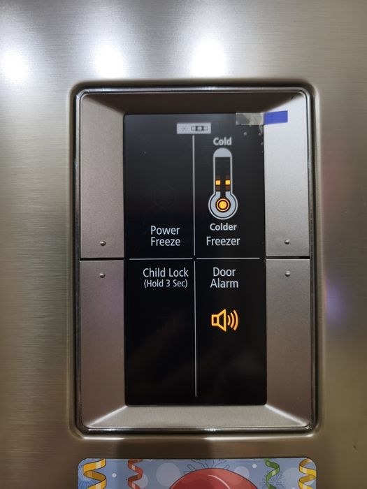 Холодильник Samsung, без иневый,  б/у в отличном состоянии