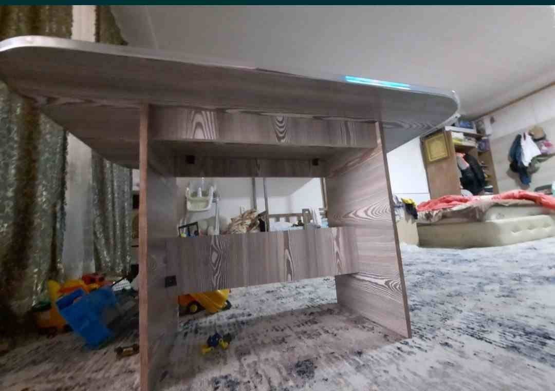 Срочно Стол серый