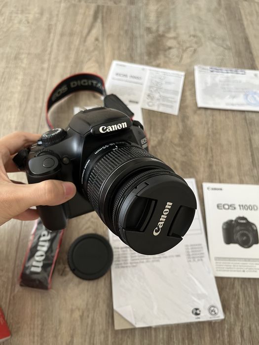 Фотоаппарат CANON 1100D
