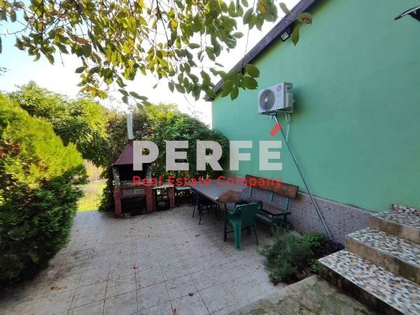 Къща в Бургас, област-с.Дюлево площ 150 цена 149500