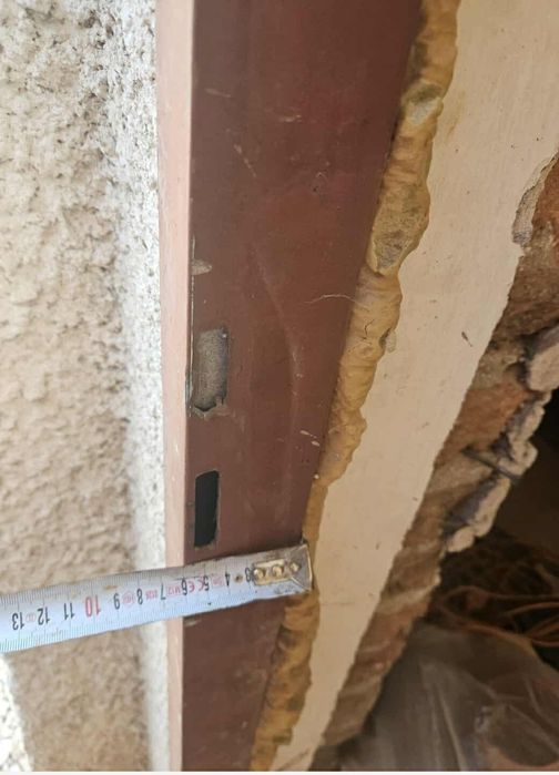 Метална входна врата