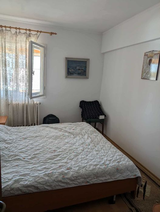 Apartament cu 4 camere decomandate