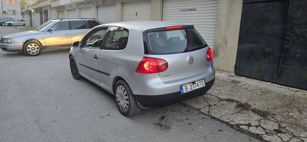 VW Golf V 1.6 115hp