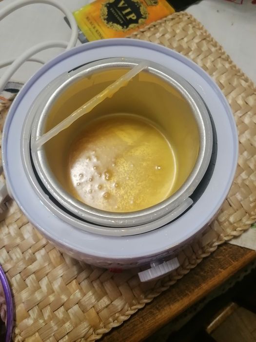 Vând încălzitor de ceară