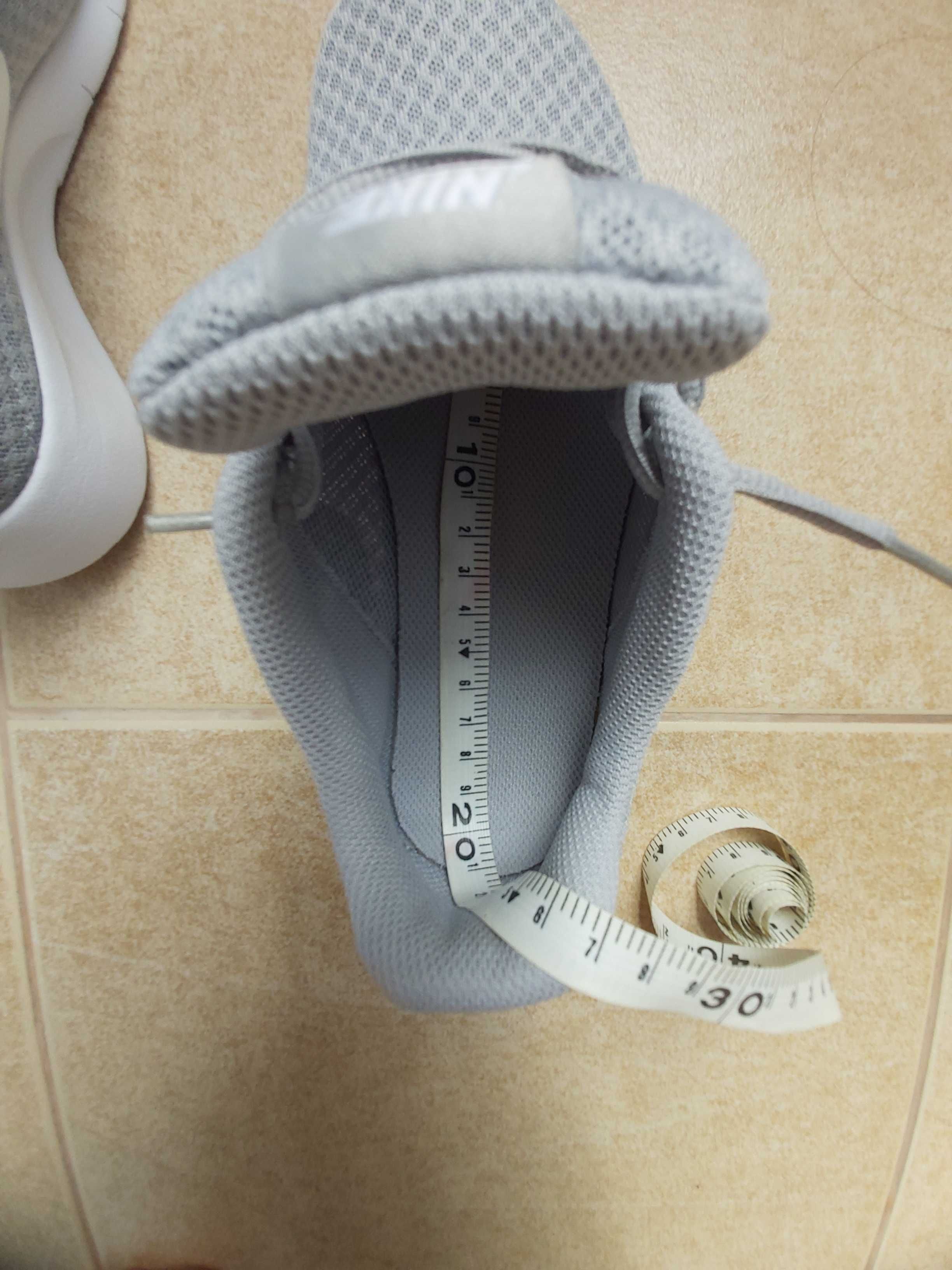 Детски маратонки Nike Tanjun