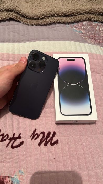 Продам Айфон 14 про