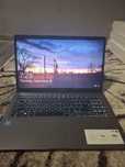 Vând laptop Asus
