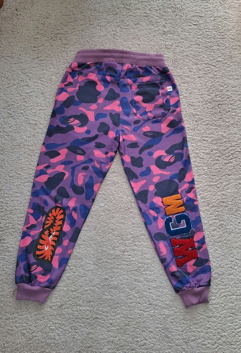 Екип на Bape нов