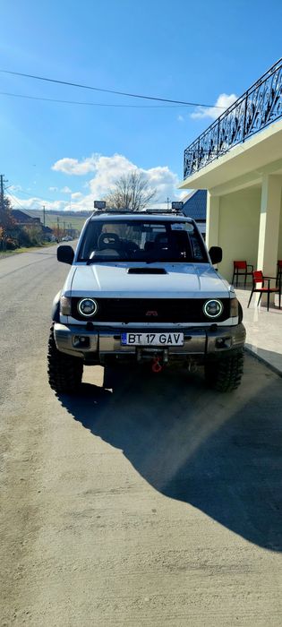 Mitubishi pajero m57