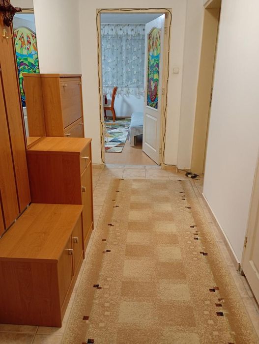 Тристаен апартамент, под наем, Генерали