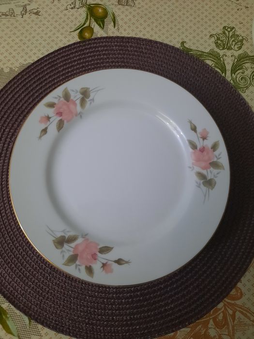 Тарелки для первых/ вторых блюд 20 штук