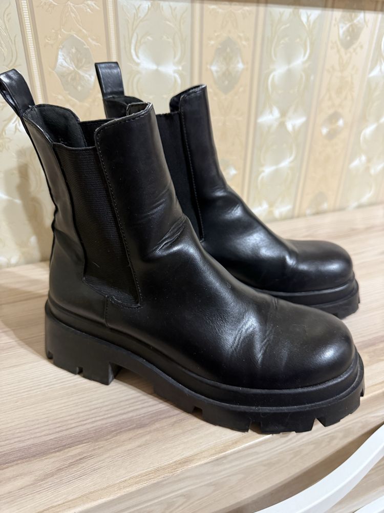 Продам обувь и вещи на девушку
