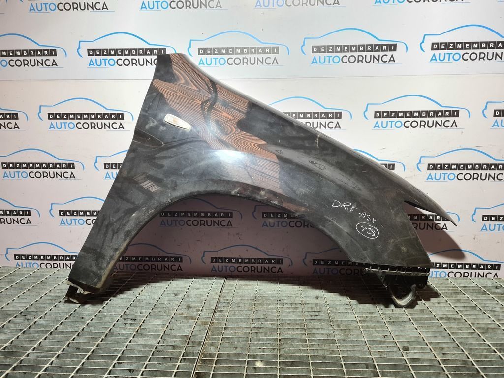 Aripa Dreapta Fata Mitsubishi ASX 2010 - 2012 4 Usi Negru (428)