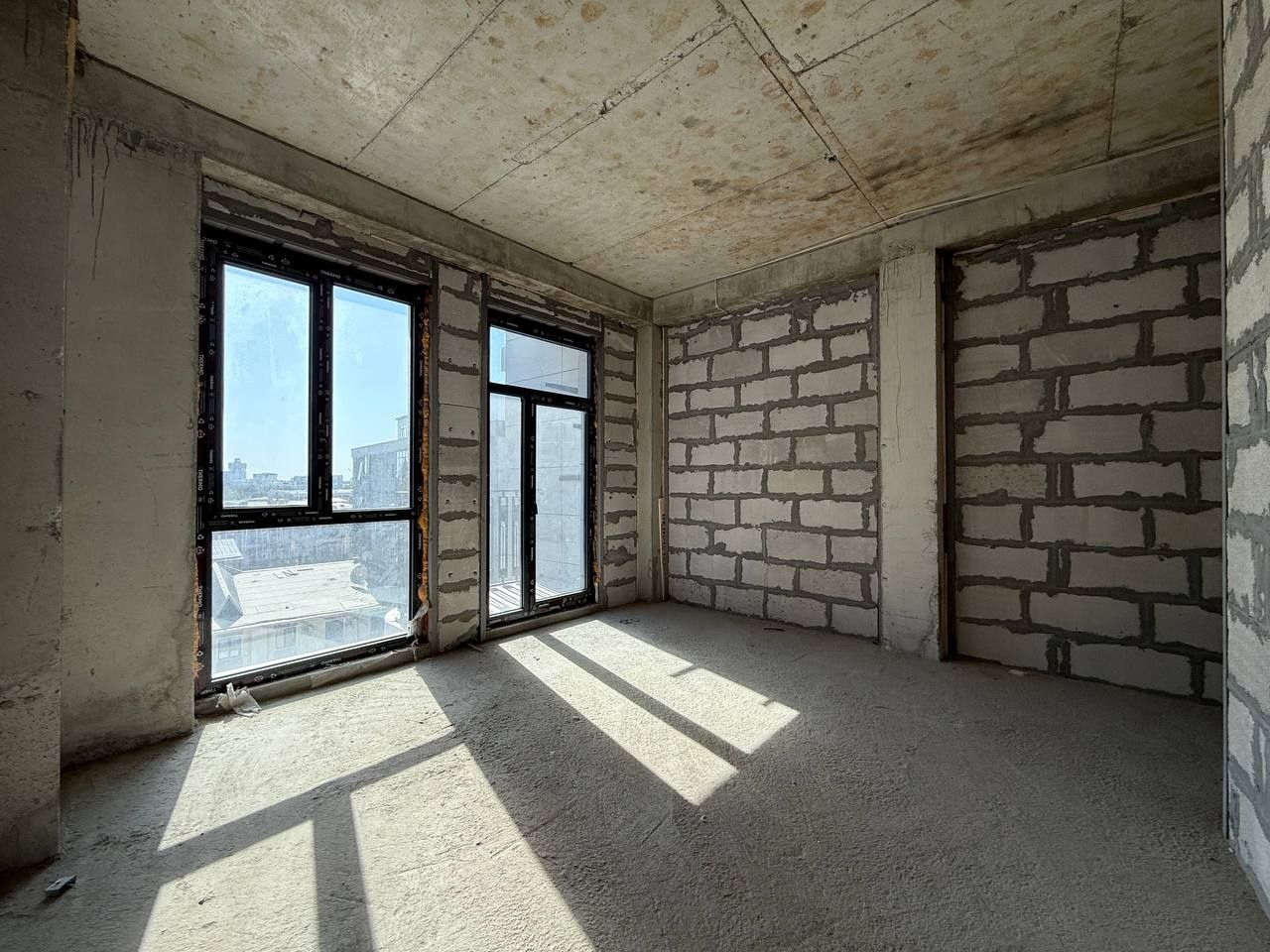 Продам 2в3/5/14 72м2 в ЖК Skyline Towers, ор-р: ул. Катта мирабад