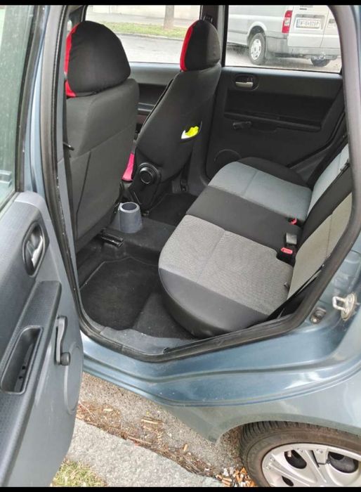 Mitsubishi Colt 1.3 benzina an 2012 euro 5