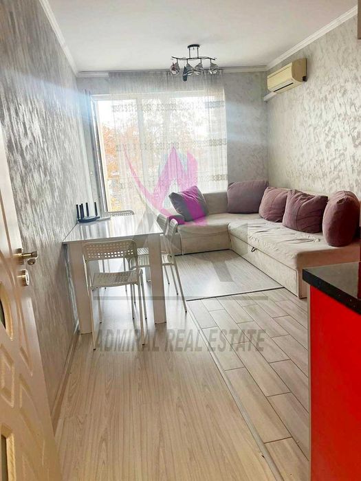 Дава се под наем Двустаен апартамент в Варна, Колхозен пазар - 65 кв.м за 498.27 € - Снимка #1