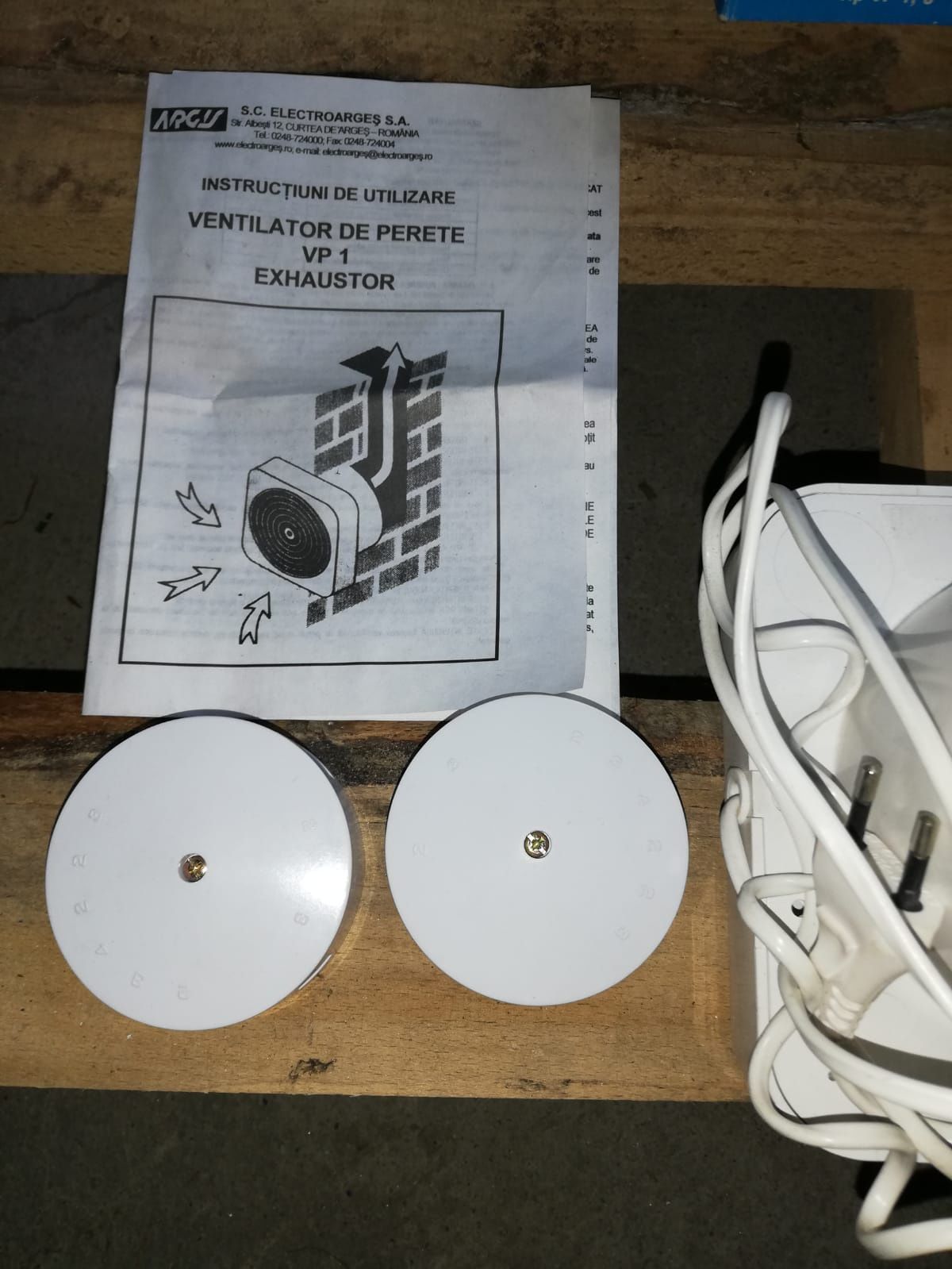 Ventilator de perete și set acumulator,încărcător 18V