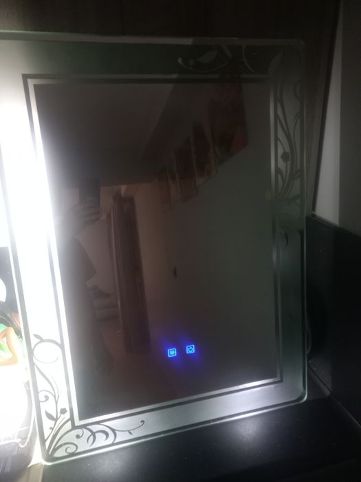 Светещо лед огледало