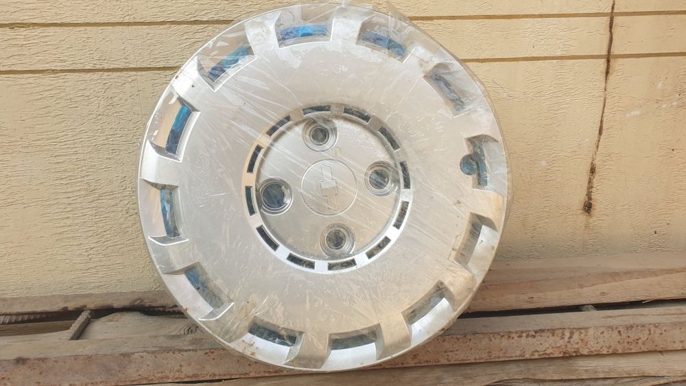 Spark uchun 14 va matiz uchun kolpakla bor