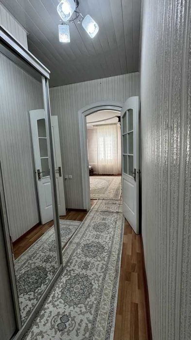 СРОЧНО! Продаётся 2 комнатная квартира на 6 квартале. ХУЗУР оркасида