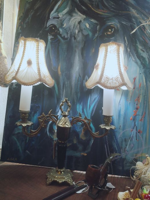 Винтидж подови, настолни лампа