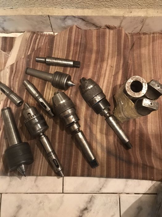 Conuri Morse, Mandrine