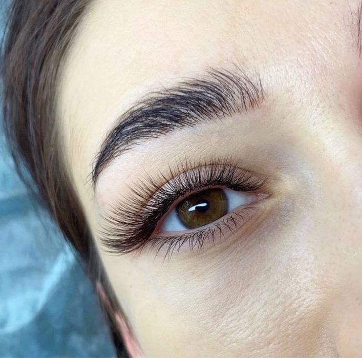 Нарашвения ресныц и шугаринг