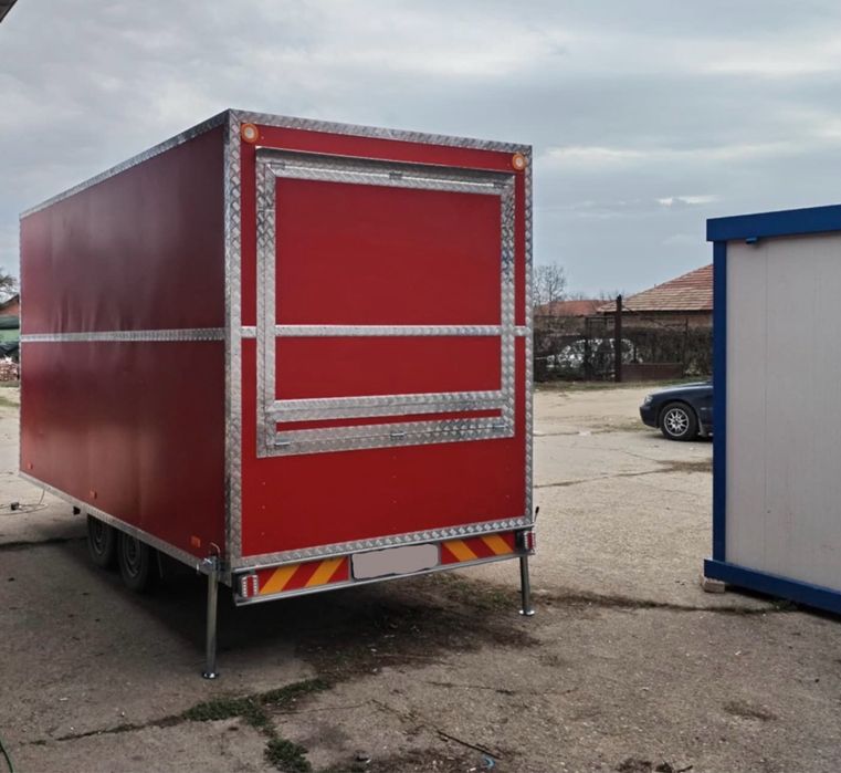 Изрботвам Каравани и търговски фургони за бързо хранене