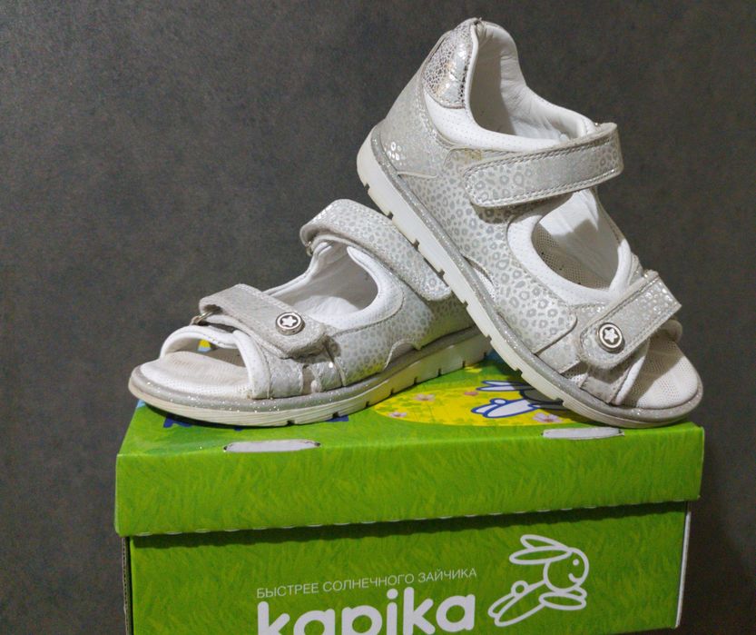 Продам сандали для девочки