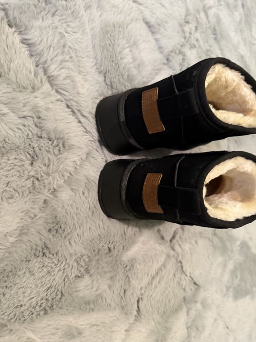 Апрески черни боти 37 номер