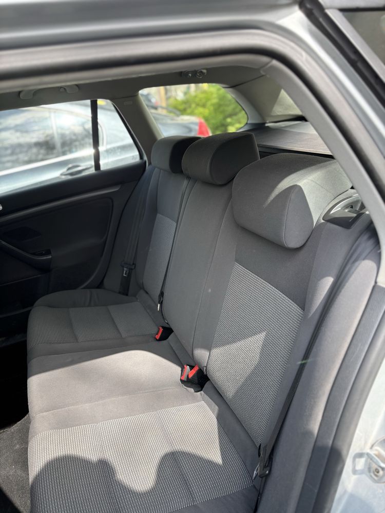 Volkswagen Golf 5   1,9 TDI  an 2009