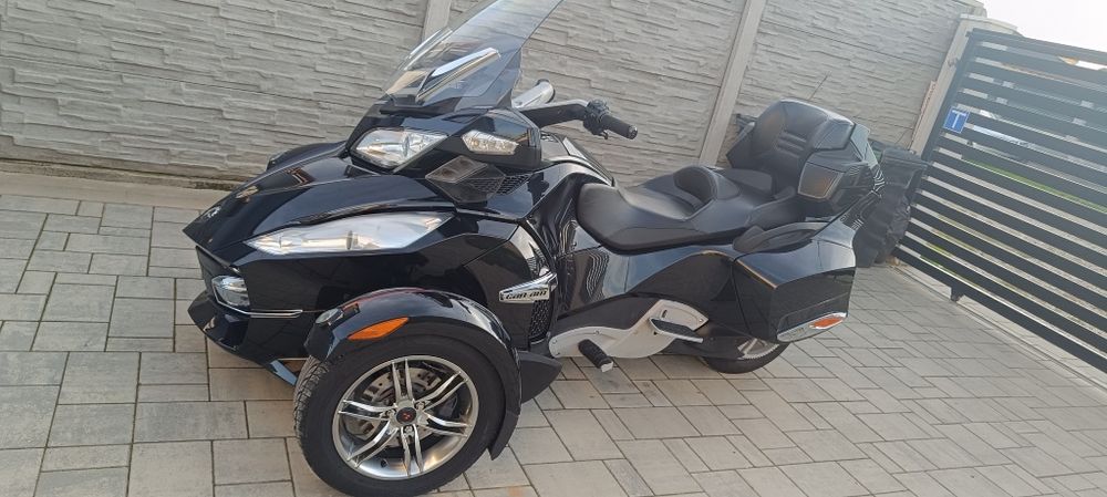 Can am BRP spyder RST