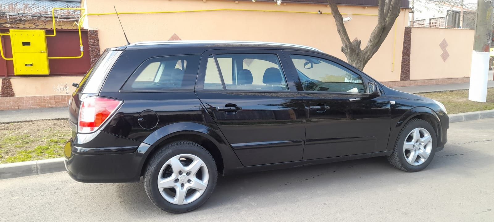 Opel Astra h An 2008 1.6 benzină twinport 105cp