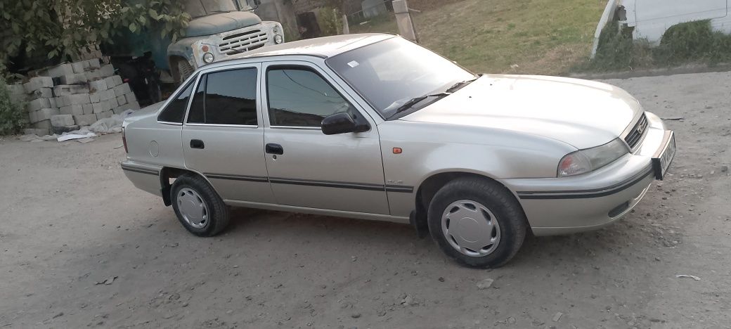 Nexia 1  holati idyal  2005 yil