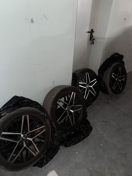 Джанти Momo 17” с летни гуми Goodyear Eagle F1 ASYMM 6 – използвани