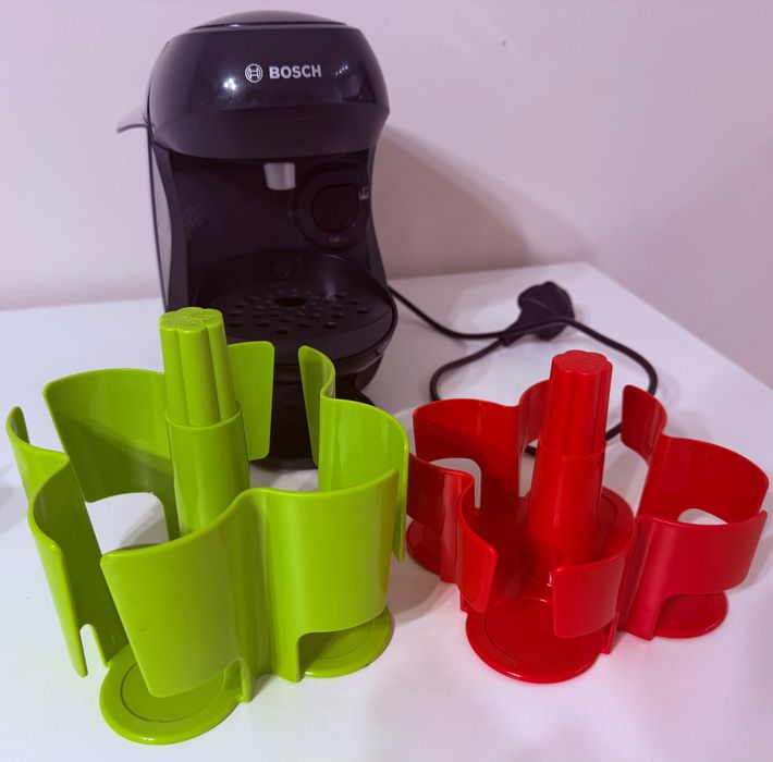 Капсулна кафе машина Bosch Tassimo Happy, черна