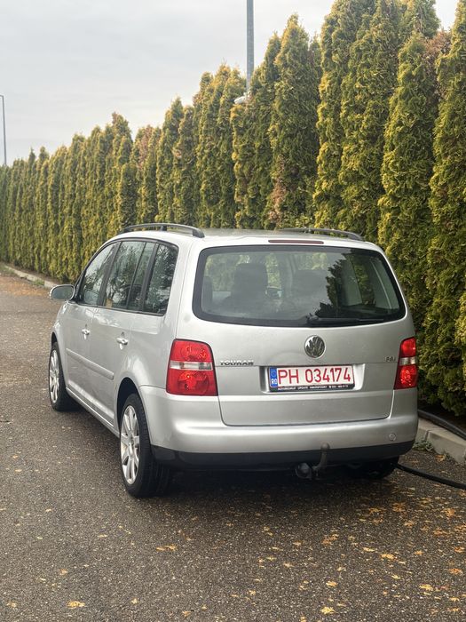 Volkswagen Touran 1.6FSI