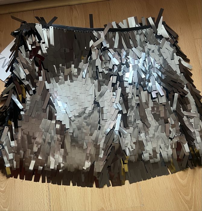 Zara къса пола с пайети