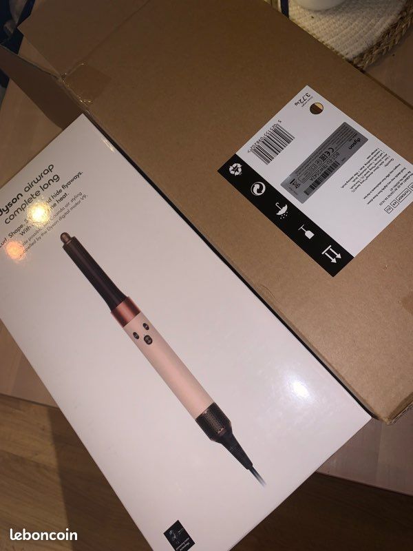 Dyson Sakura HS-05