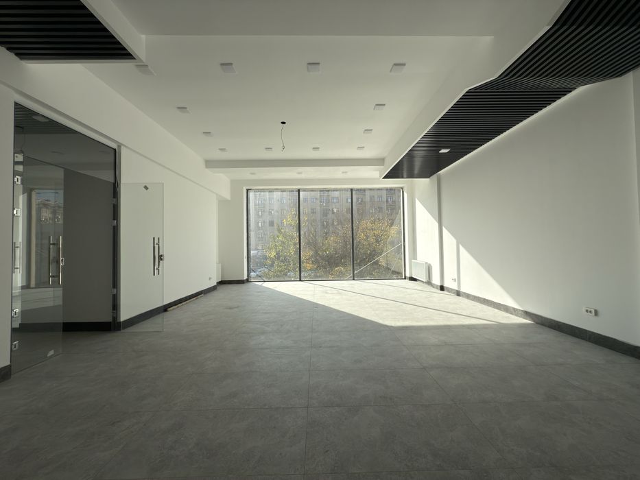 Сдается помещение на Паркентском, под коммерцию 720м2