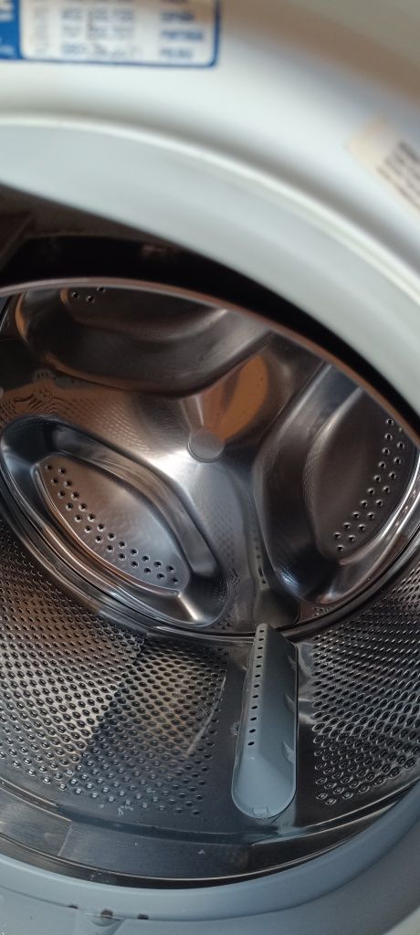 Пералня Hotpoint Ariston FMG 823