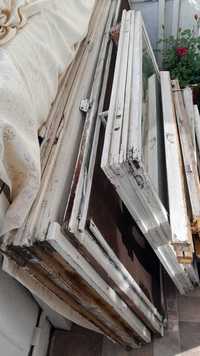 Donez tamplarie de lemn | o usa de balcon si un geam